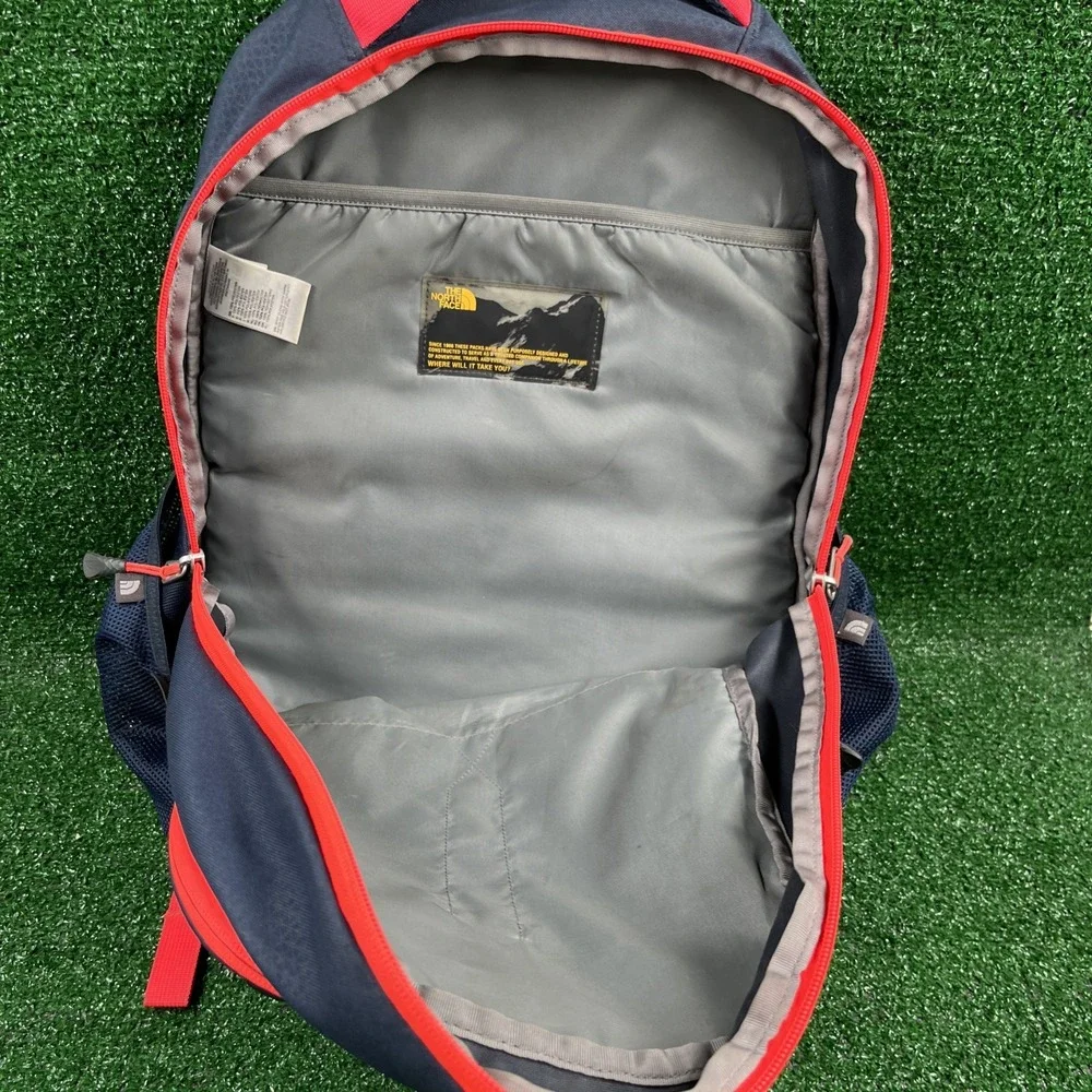 The North Face Blue And Pink Backpack With‎ Padding For Laptop Large